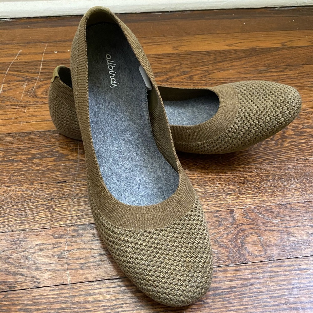 Olive Allbirds- new, size w10.5